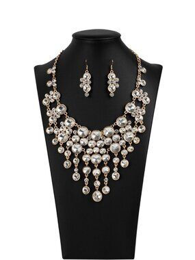 NWT The Rosa paparazzi Zi Necklace